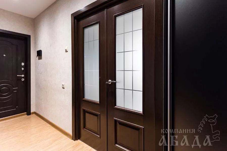 Монтаж межкомнатных и входной дверей в Москве